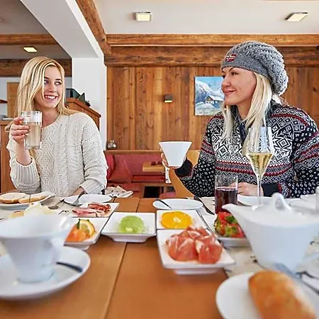 Boutique Herzhof - Garni-appartements - Adults Only 4* Mittelberg