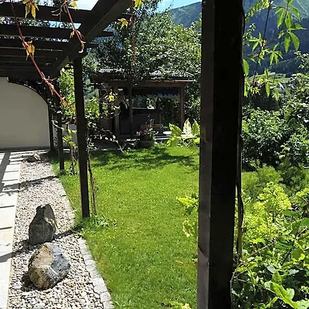 Boutique Herzhof - Garni-appartements - Adults Only Hotel Mittelberg